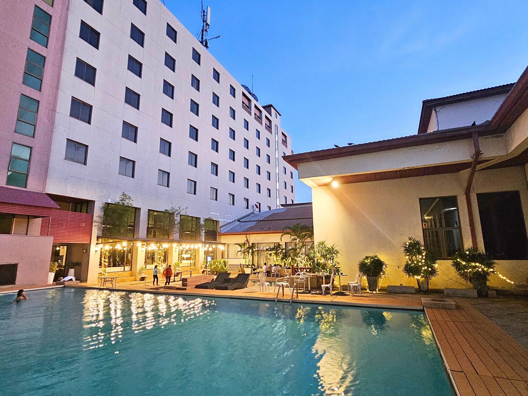 Songphanburi Hotel